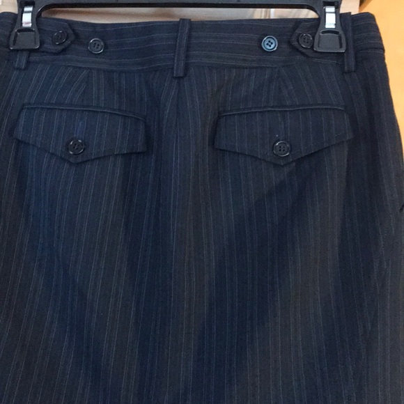 💚💚BCBGMAXAZRIA Pin Striped Skirt💚 - Picture 4 of 6